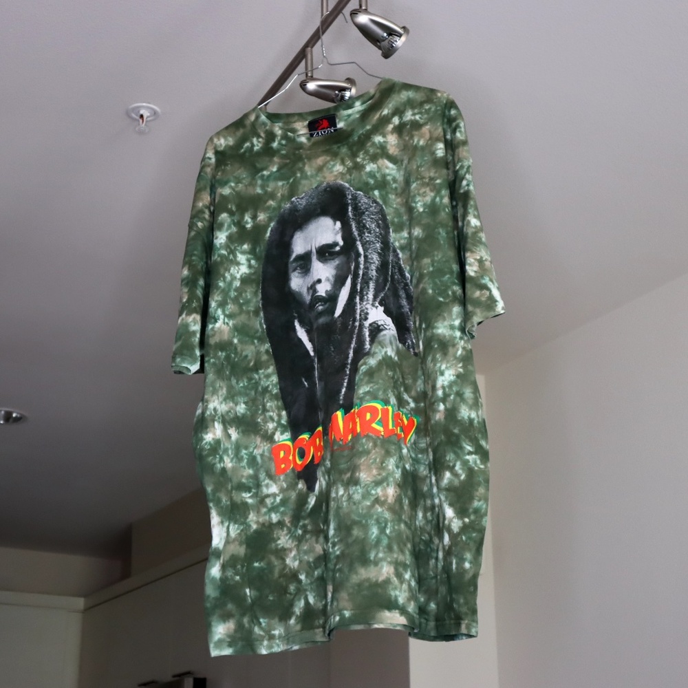Vintage Bob Marley Tee!